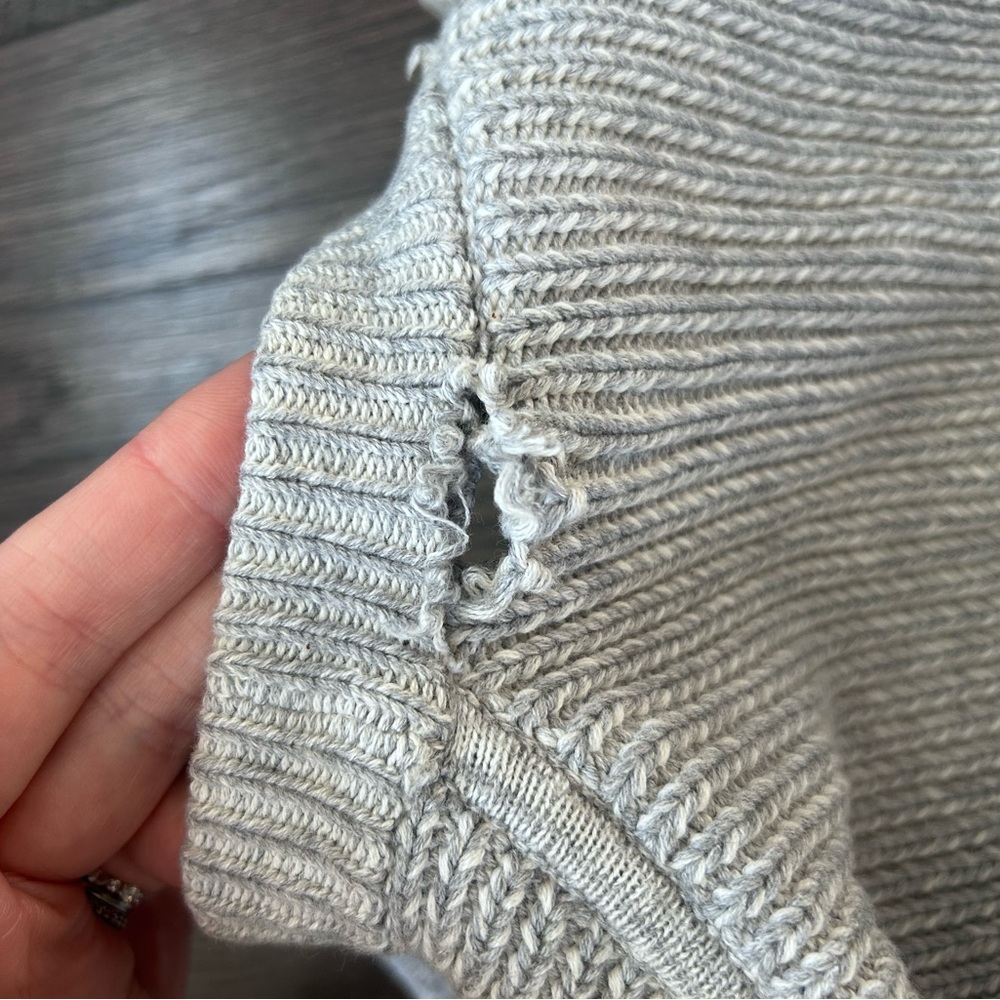 lululemon athletica Gray Women's Sweater - Picture 8 of 8